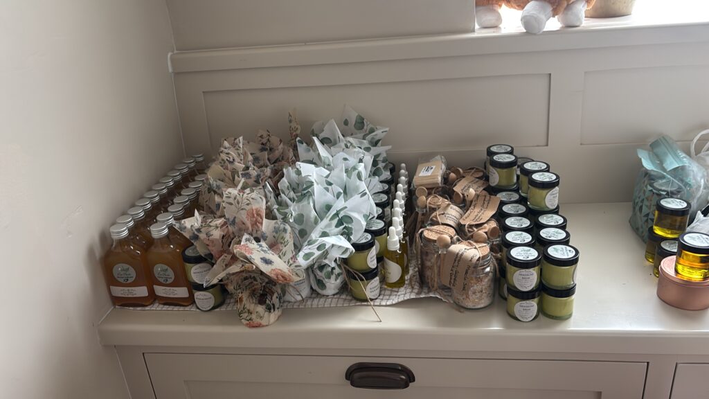 DA4F36E5-753C-468F-996B-03B1A83E0D9F