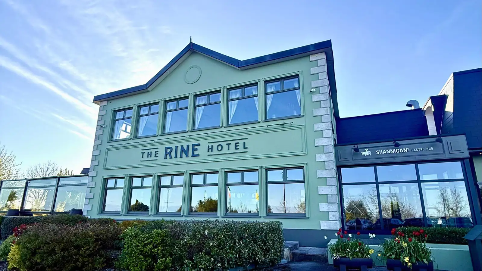 Rine Hotel Co. Clare